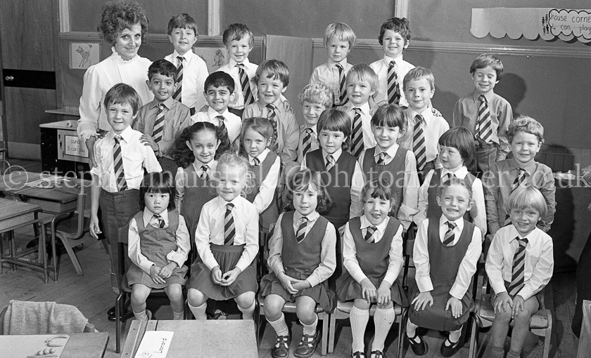 Langside Primary One's 1983.