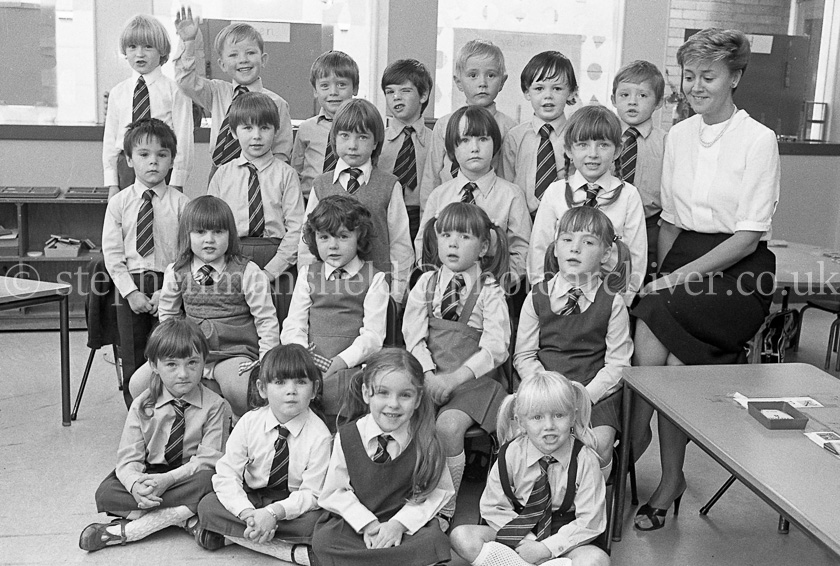 Blackfriars Primary One's 1983.