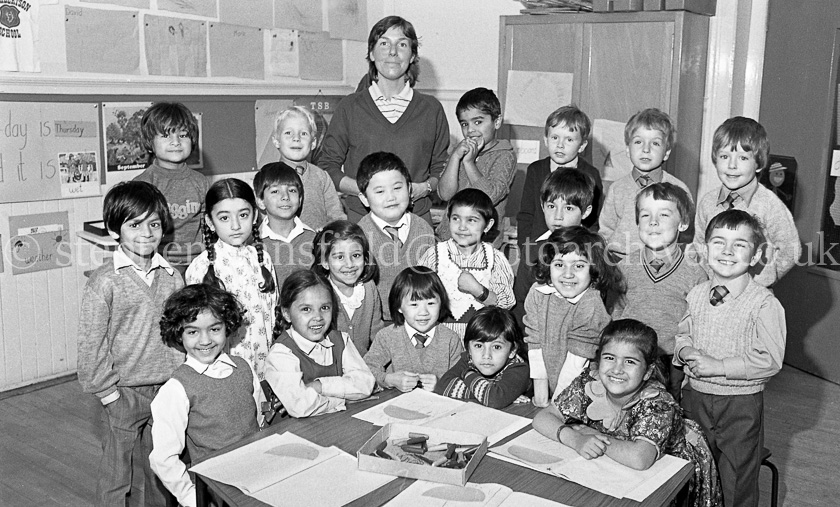 Cuthbertson Street Primary One's 1983.