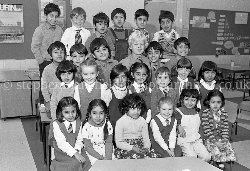 Pollokshield's Primary One's 1983.