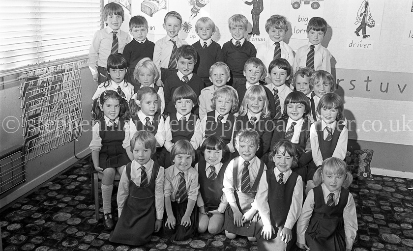 St. Mirrin's Primary One's 1983.