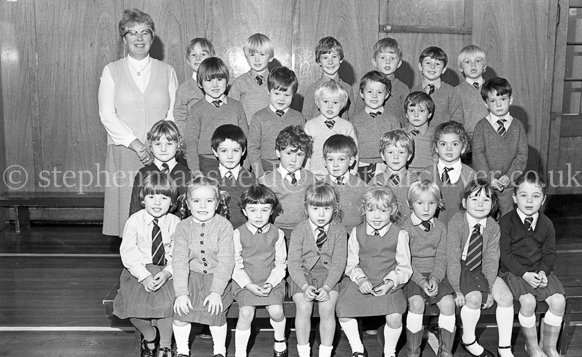 Croftfoot Primary One's 1983.