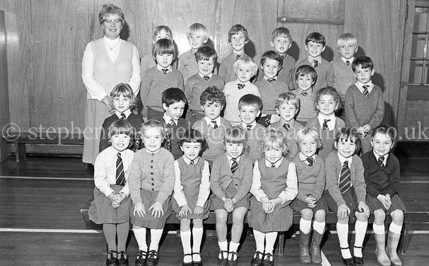 Croftfoot Primary One's 1983.