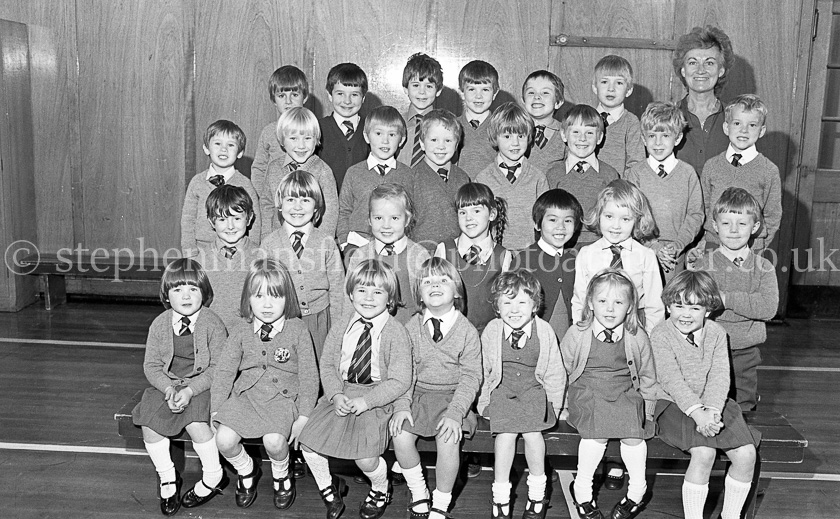 Croftfoot Primary One's 1983.