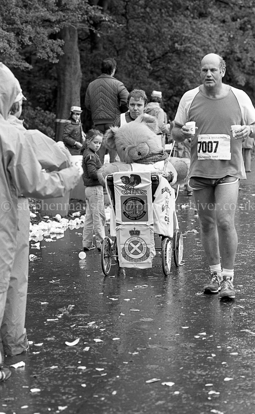 Scott's Glasgow Marathon 1982.